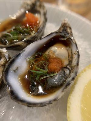 3 oysters from washington (with ponzu sauce)