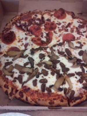 Half italian sausage and mushrooms and half pepperoni amd bacon..