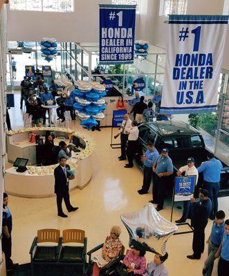 Norm Reeves Honda Superstore Cerritos