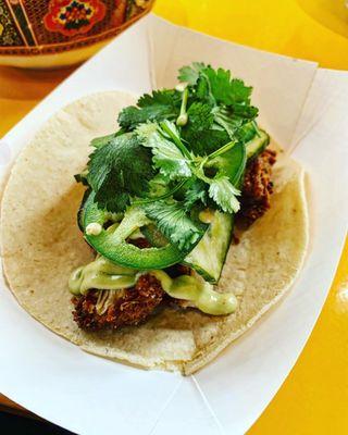 Crispy chicken taco