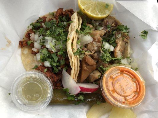 Tacos al pastor y carnitas