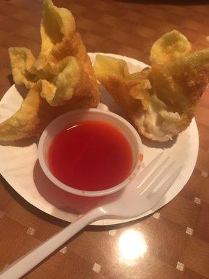 Their crab Rangoon is large and in charge! Delicious!