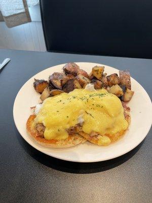 Yet another Benedict and the same amazing home fries!