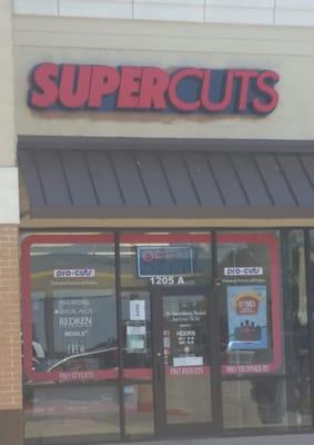 Supercuts Front. Previously Pro-Cuts