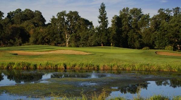 A challenging tee shot on the Par 3 8th hole