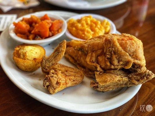 Famous Fried Chicken w/yams & mac n' cheese.