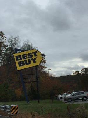 North Attleborough Best Buy -- 1337 South Washington Street / Route 1, North Attleborough           Sign