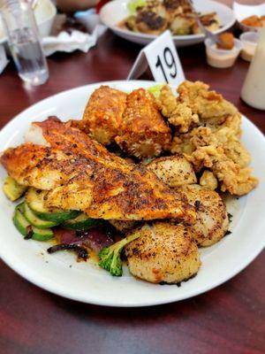 3 plate combo: blackened red snapper, grilled scallops, fried oysters w/ sides street corn and grilled veggies