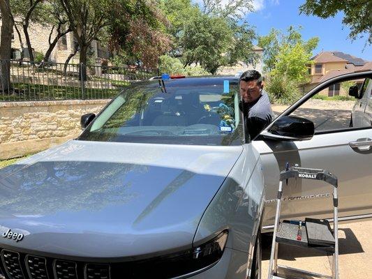 Removing the damaged windshield