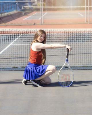 Outdoor Senior Pictures -tennis session