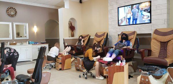 Pedi area