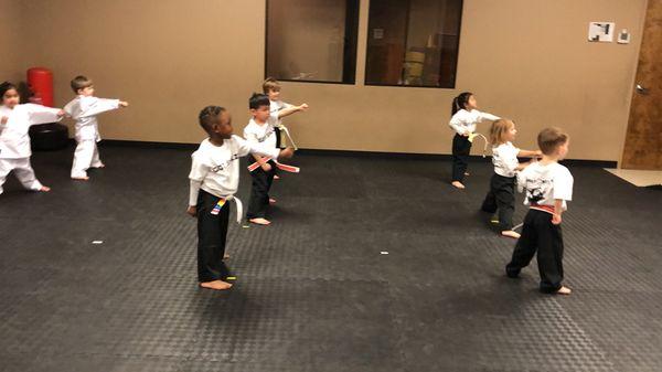 This is our 3-4 years old Early Skillz Martial Arts class