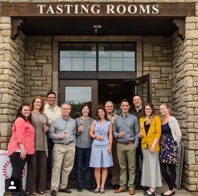 Dundee Tasting room collective crew! The place to taste fine wines in the Willamette Valley.