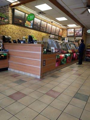 This is the worst subway I've ever been to........ IM G9ING TO TELL EVERYONE THAT I KNOW NOT TO COME TO THIS SUBWAY