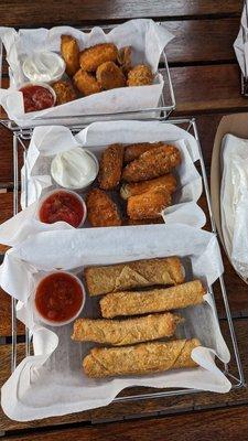 Mozzarella sticks, jalapeno poppers