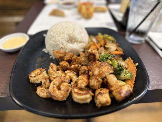 Chicken Shrimp Combo