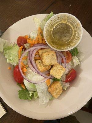 Side salad (comes with entree)