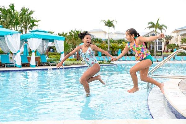 There's fun for everyone at Fins Up beach club Orlando,