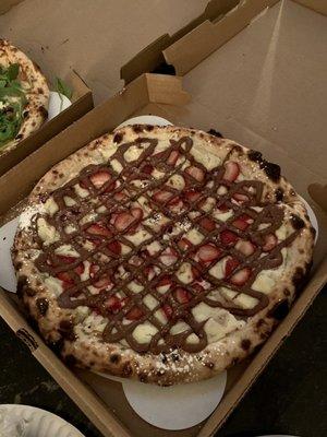 Nutella Pizza