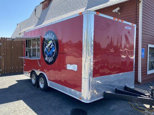 Rogue Sushi food trailer at the Old Barn Tavern.