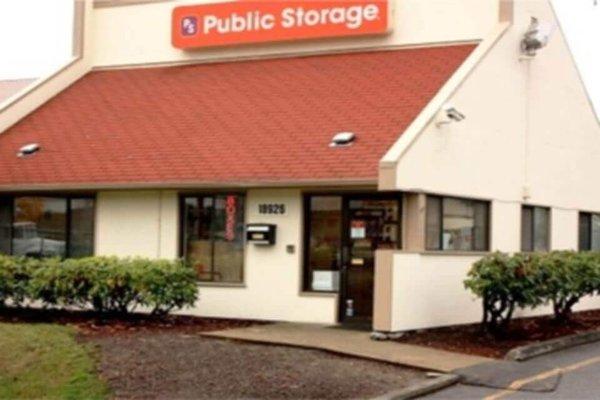 Public Storage