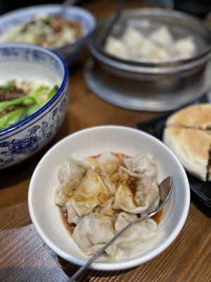 Pork Wonton with Chili Oil