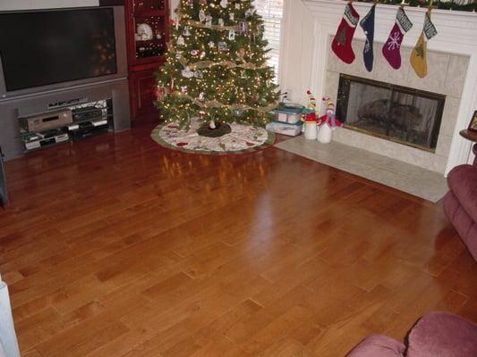 A wide variety of Traditional or Exotic style Hardwoods,  Choose from 3/4" nailed down or our new "UniClic" floating floor.