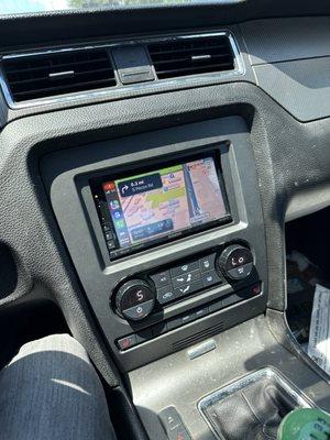 New touchscreen gps radio with backup camera