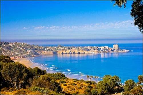 Driving into the La Jolla Shores Village from UCSD provides this view.