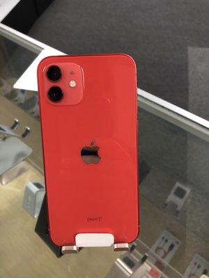 iPhone 12 red