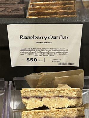 Raspberry oat bar