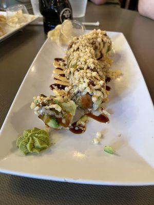 Dragon roll with salmon