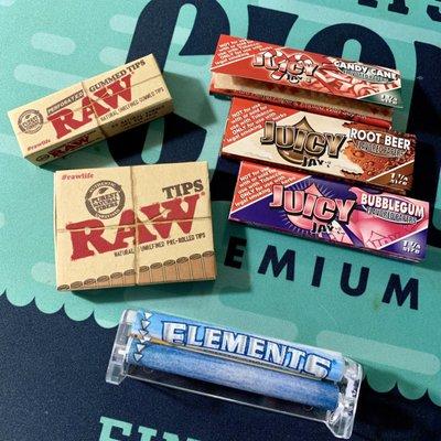 Picked up some RAW rolling tips & a few Juicy Jay flavors, I love bubble gum but have never tried the Candy Cane Or Root Beer...