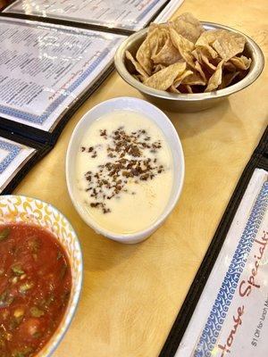 Queso with beef