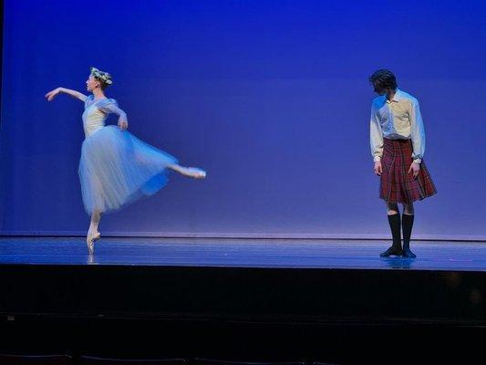 La Sylphide from Bournonville with the Masters.