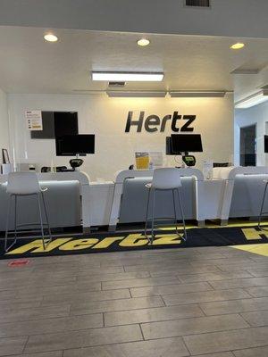 Hertz Car Rental - Santa Ana - South Main Street HLE