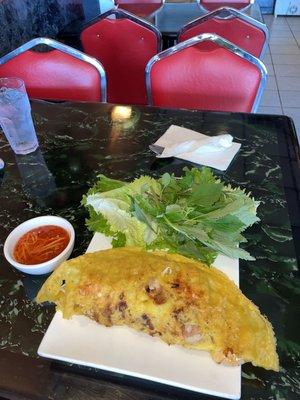 Banh Xeo (Vietnamese Crepe)- 3.5/5