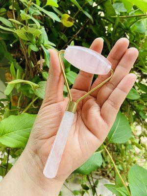 Rose quartz roller