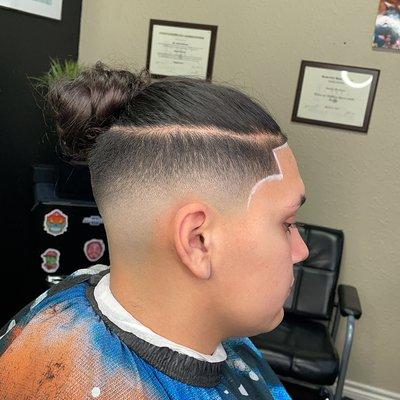 Barber:Isaiah Mendoza