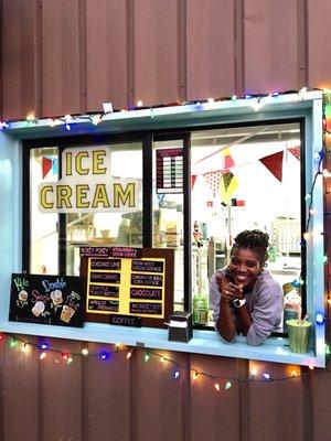 Cute Seasonal Scoop Window in Georgetown