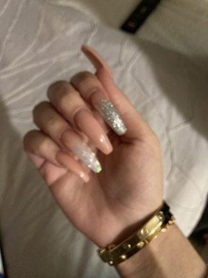 Br Nails