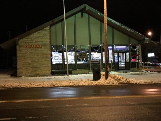 Squire Shoppe Bakery at Christmas