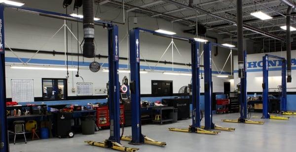 Service Department at Serra Honda.