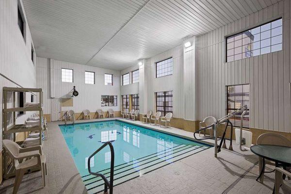 Pool - indoor