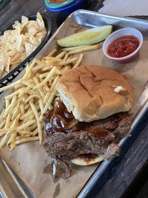 Brisket sandwich with skinny fries