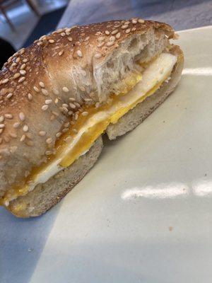 Egg and cheddar bagel