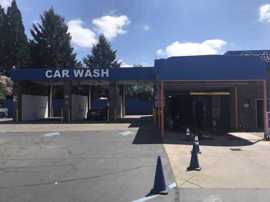 Car Wash tunnel