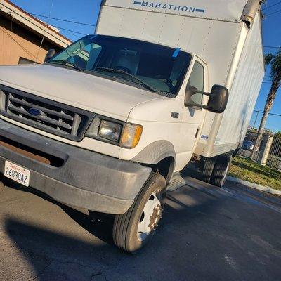 2003 FORD E-550 NEW WINDSHIELD REPLACEMENT COLTON CA.92324