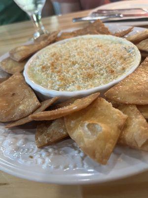 Spinach and artichoke dip - delicious!