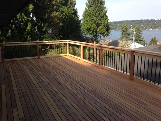 Ipe Decking on Lake Washington in Seattle